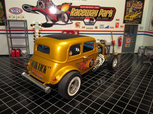 ModelCars1317-vi.jpg