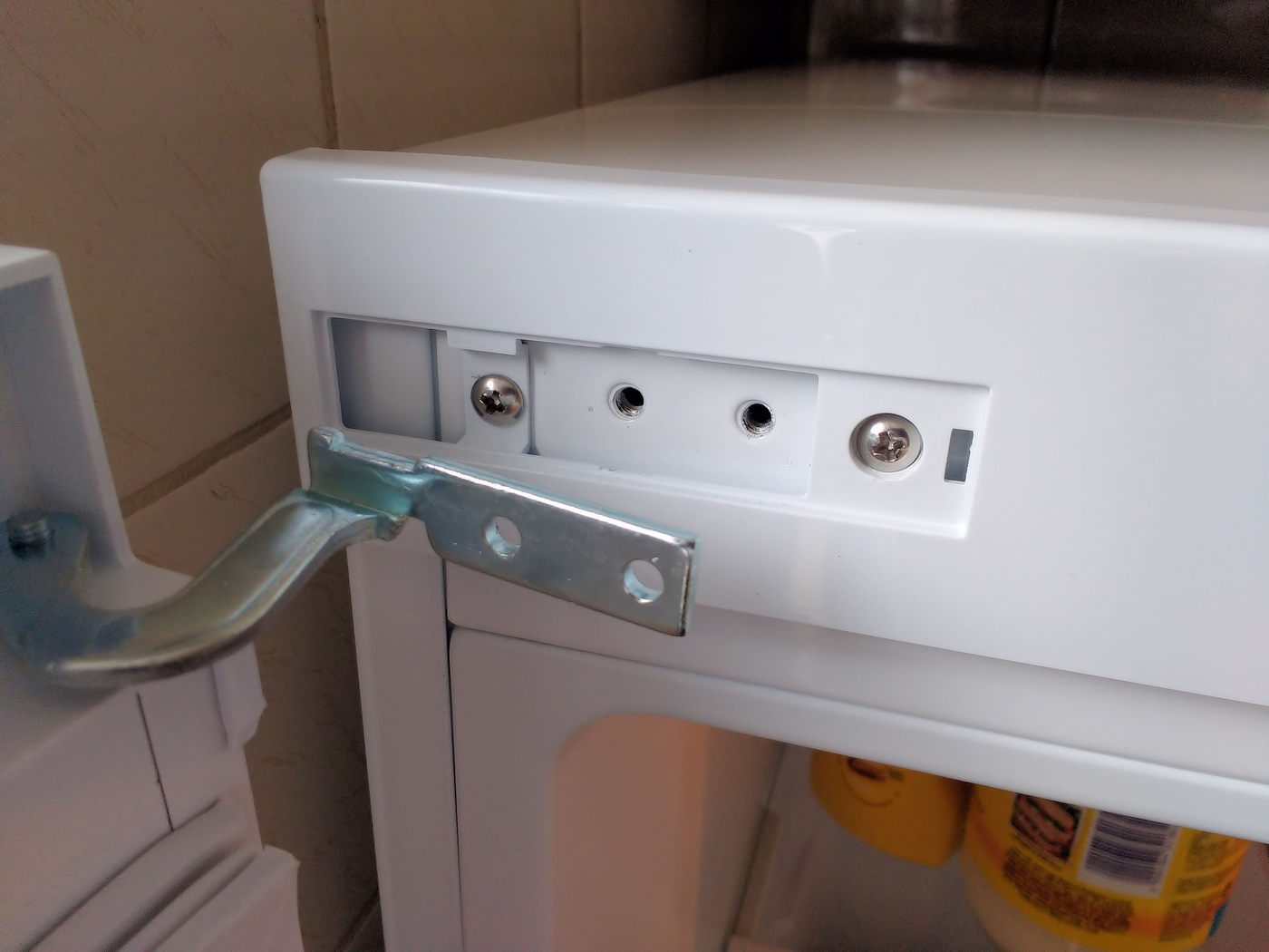 Brand new fridge, door top seal not sealing Page 1 Homes, Gardens