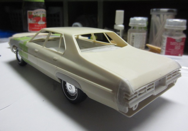 1976 Chevrolet Caprice Classic 4 portes sedan 011-vi