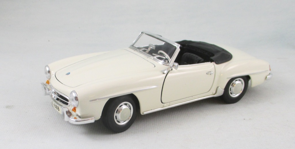 Maisto55MercedesSL190LF-vi.jpg