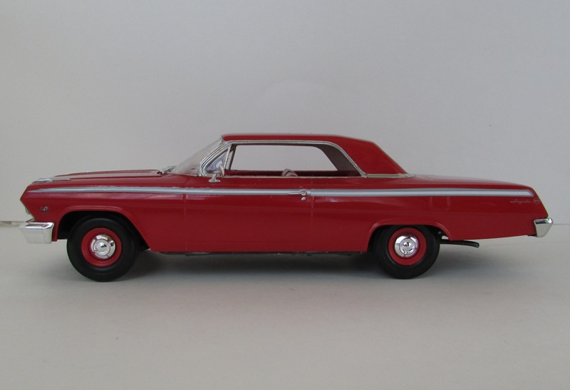 Chevrolet - 1962 Chevrolet Impala Revell terminé et les Beach boys 077-vi