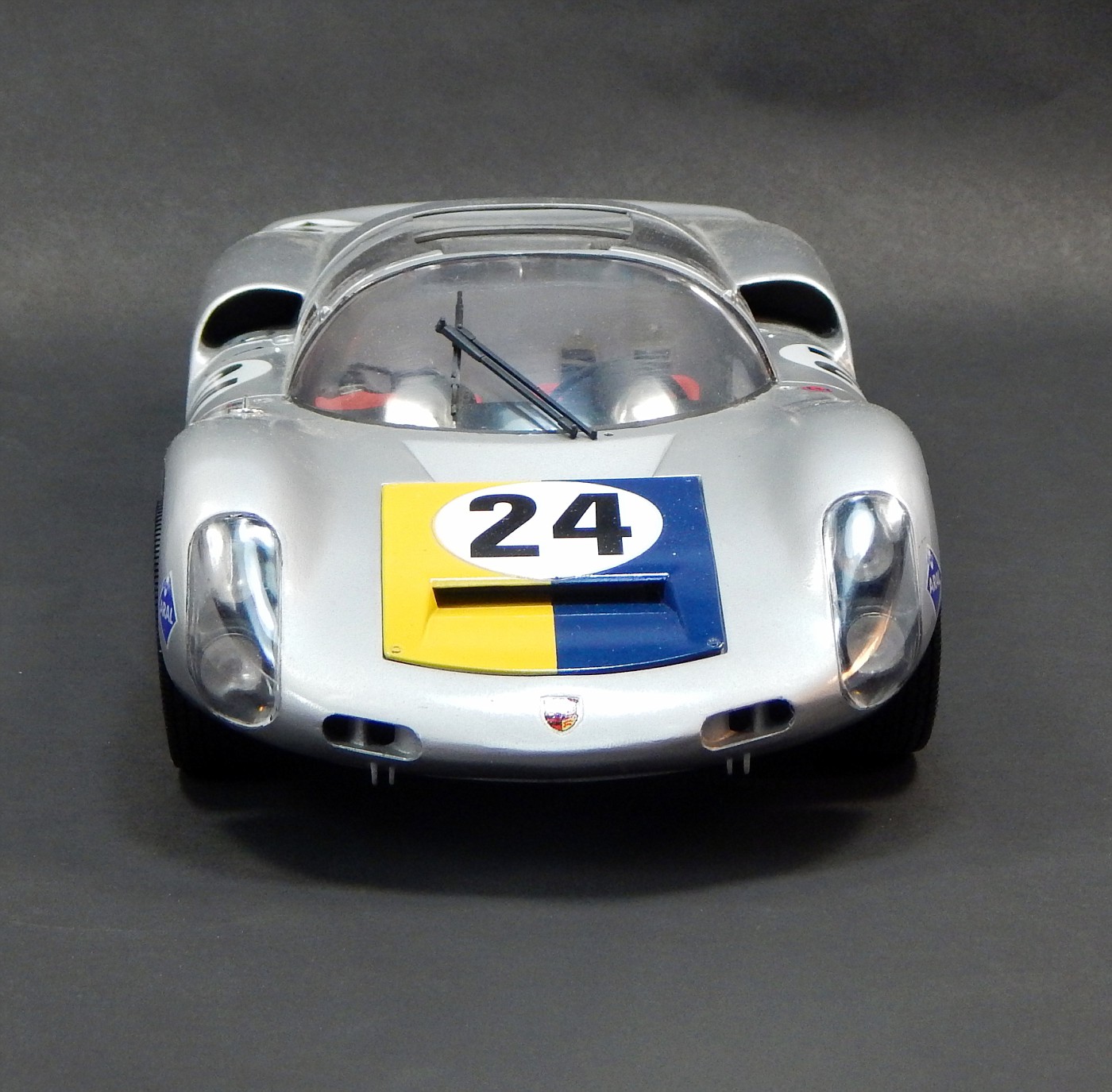 Porsche910_g-vi.jpg