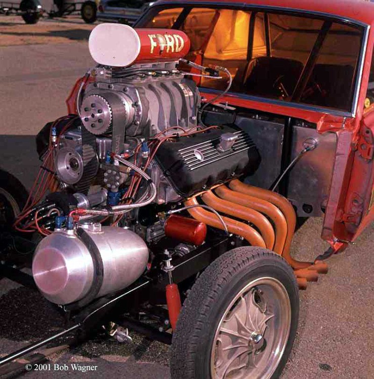 RevellKitMustangGasser7vi-vi.jpg