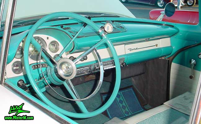56Ford07-vi.jpg