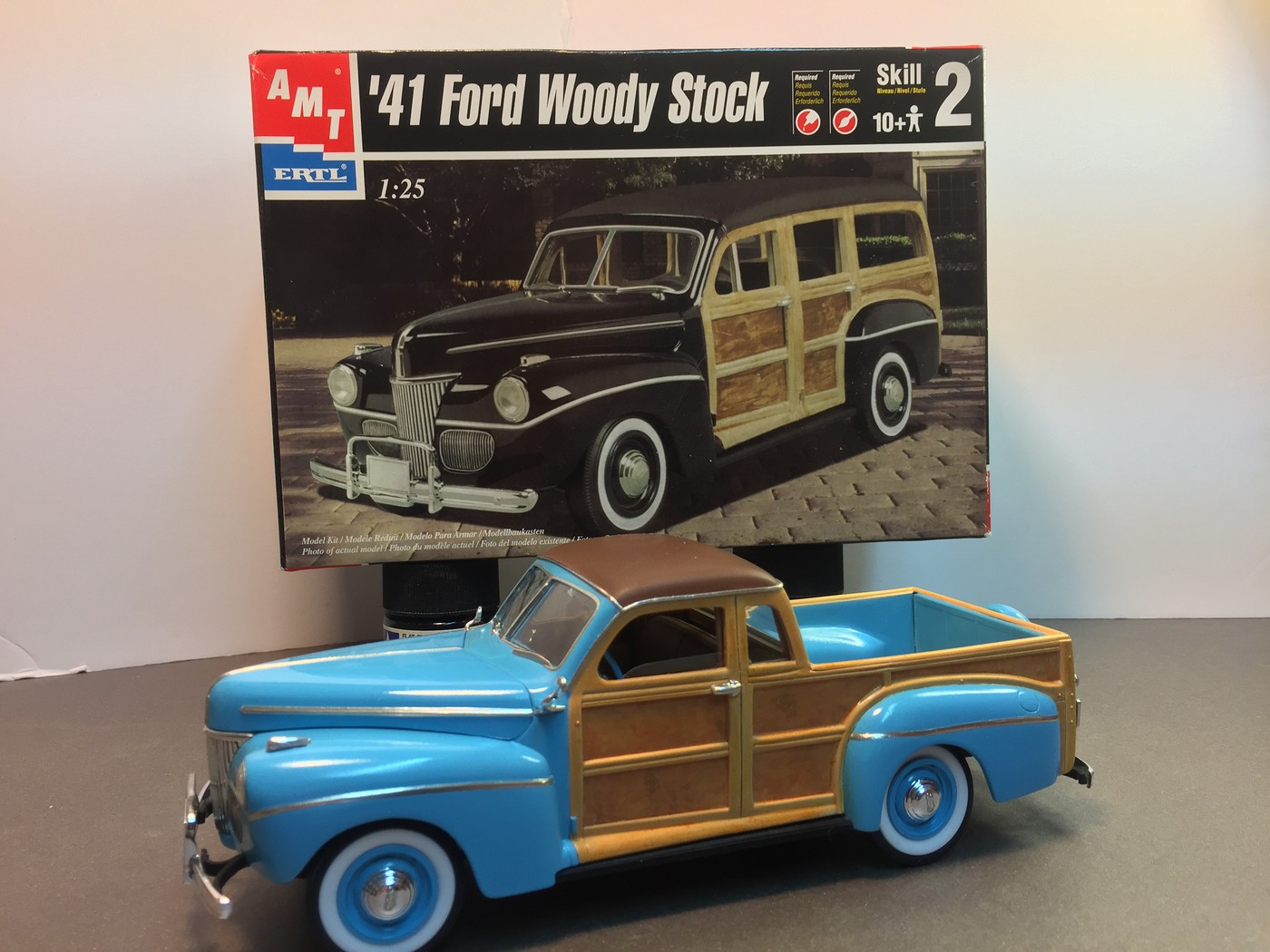 Ford1941UTEWoody75-vi.jpg