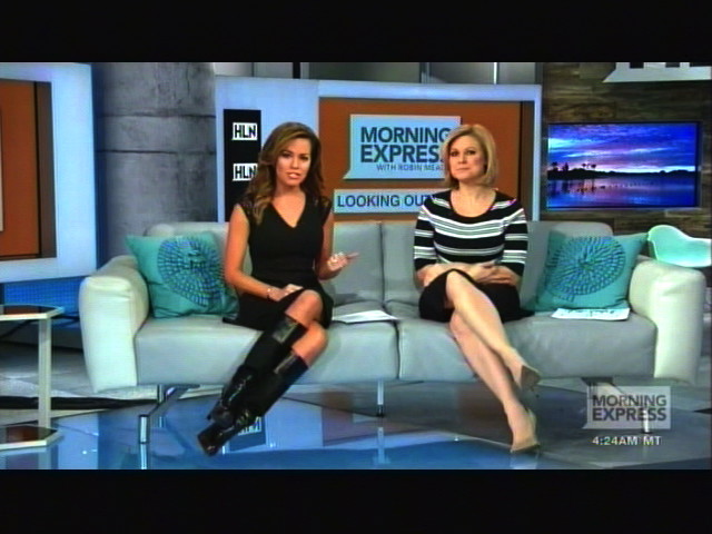 Robin Meade - Page 244 - TvNewsCaps