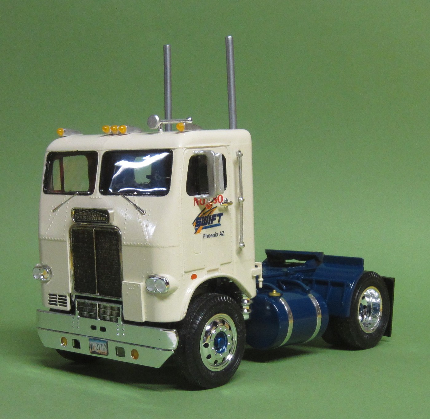 Just Finished - AMT White-Freightliner SD