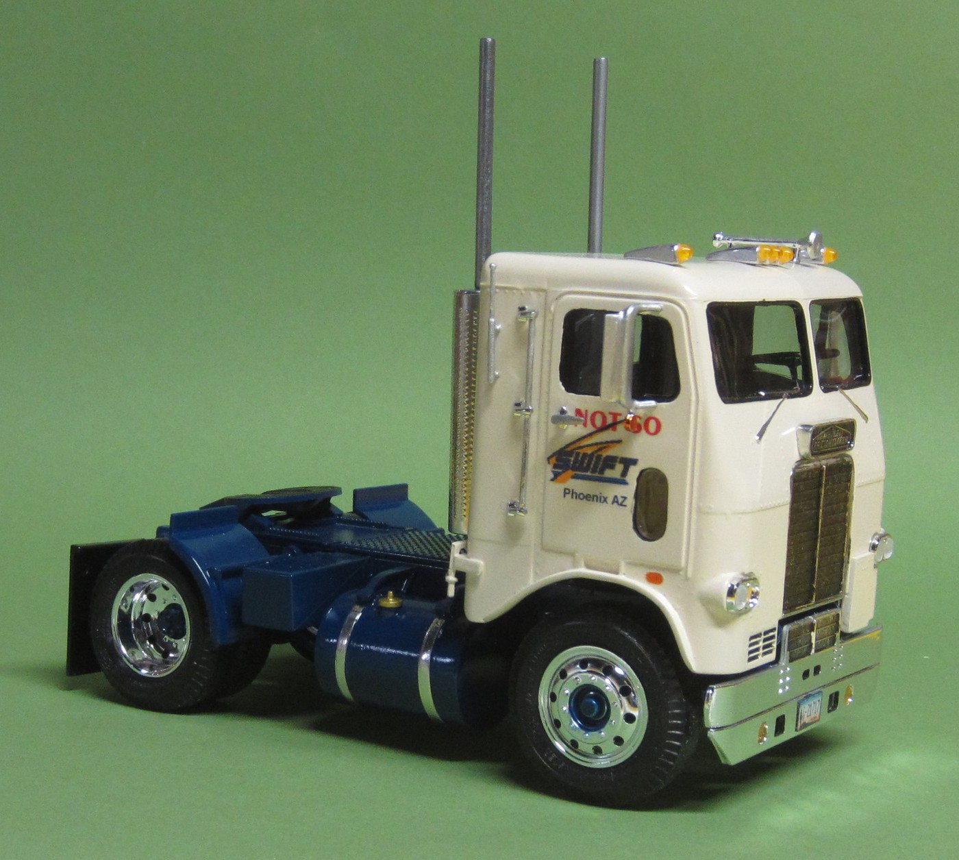 Just Finished - AMT White-Freightliner SD