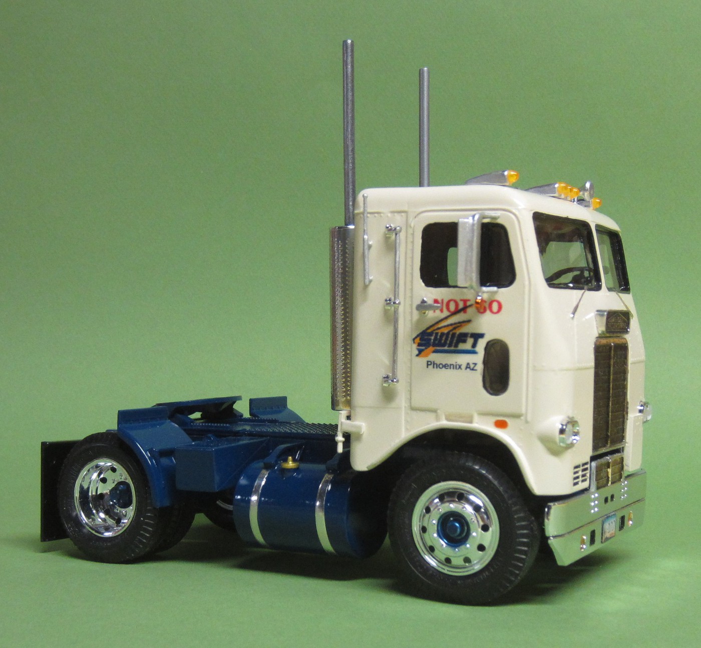 Just Finished - AMT White-Freightliner SD