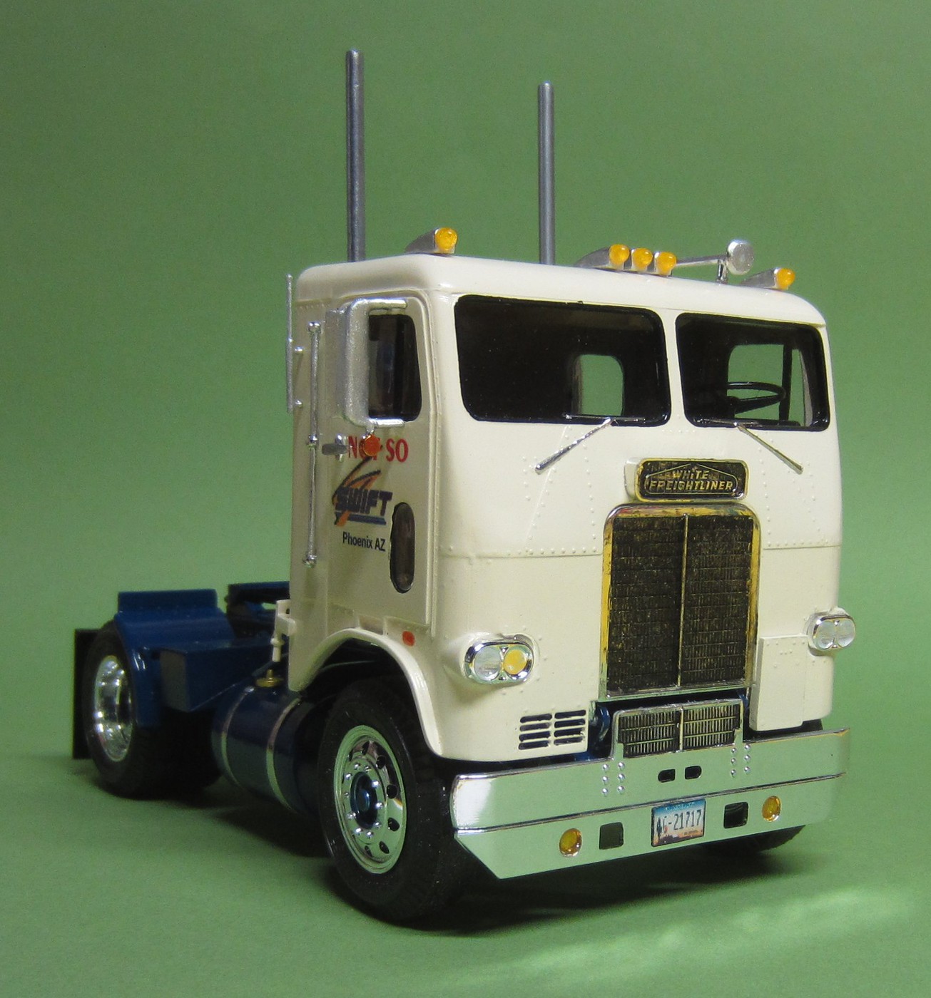 Just Finished - AMT White-Freightliner SD