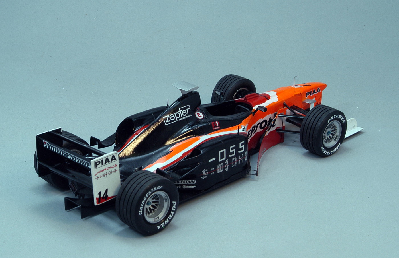 Arrows A20 - Pedro de la Rosa's 1999 F1 ride - Other Racing: Road ...