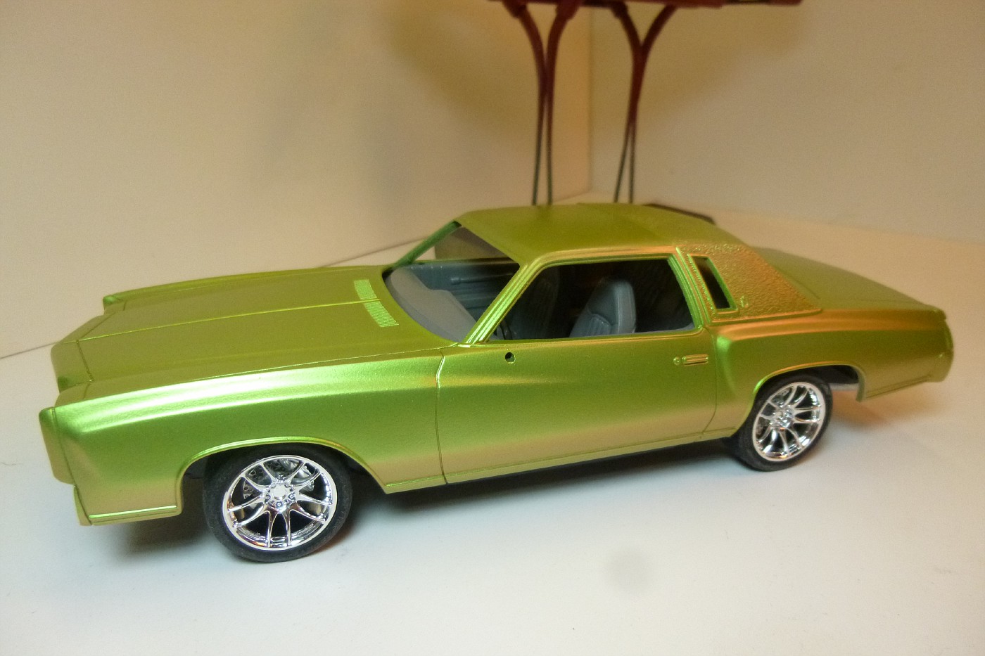 1977 Monte Carlo - Scaleavenue