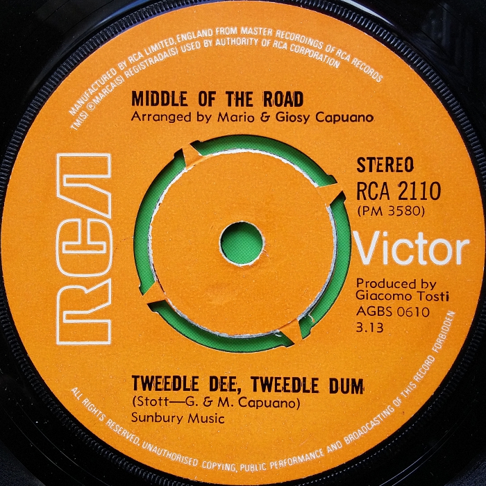 Middle of the Road Tweedle Dee Tweedle Dum UK side 1