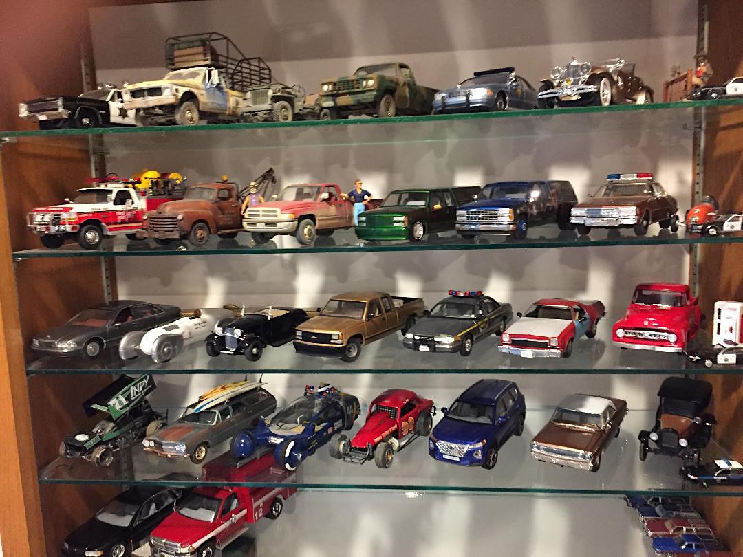 Part of the model car garage.... *PIC*