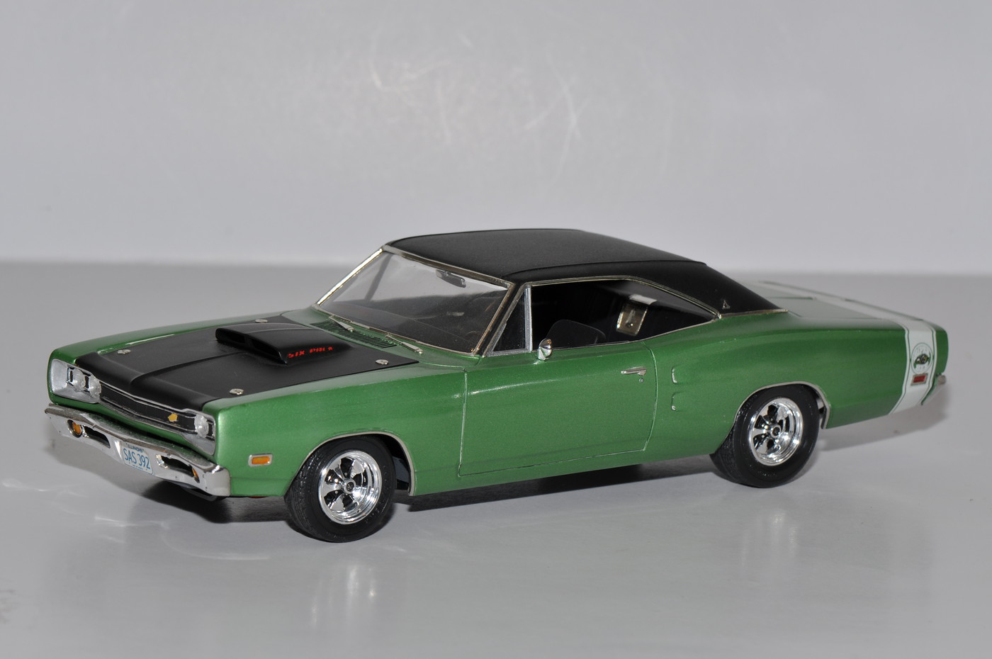 1969 Super Bee Six-Pak in Code F6 Bright Green Metallic *PIC*