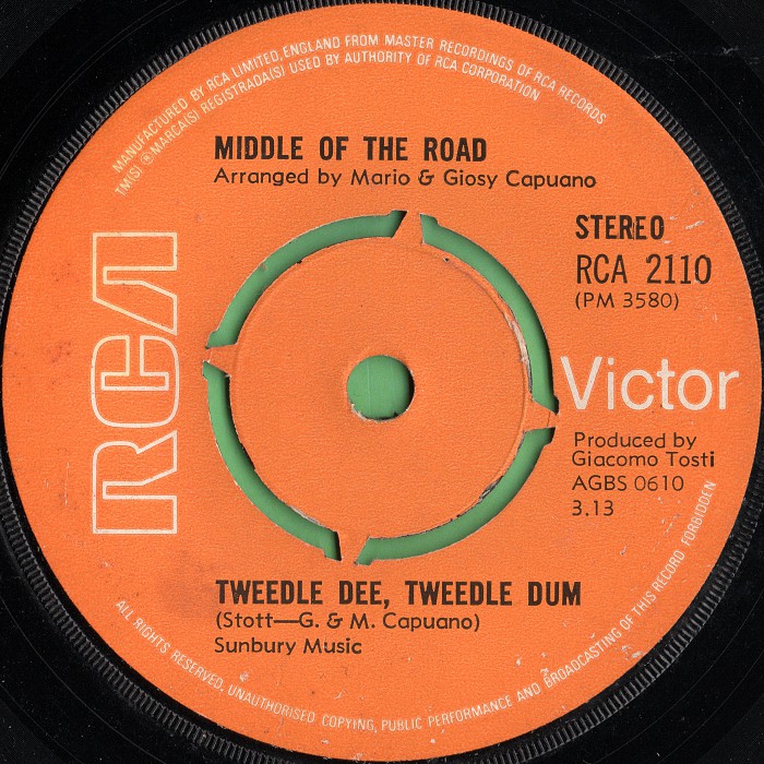 Middle of the Road Tweedle Dee Tweedle Dum UK side 1