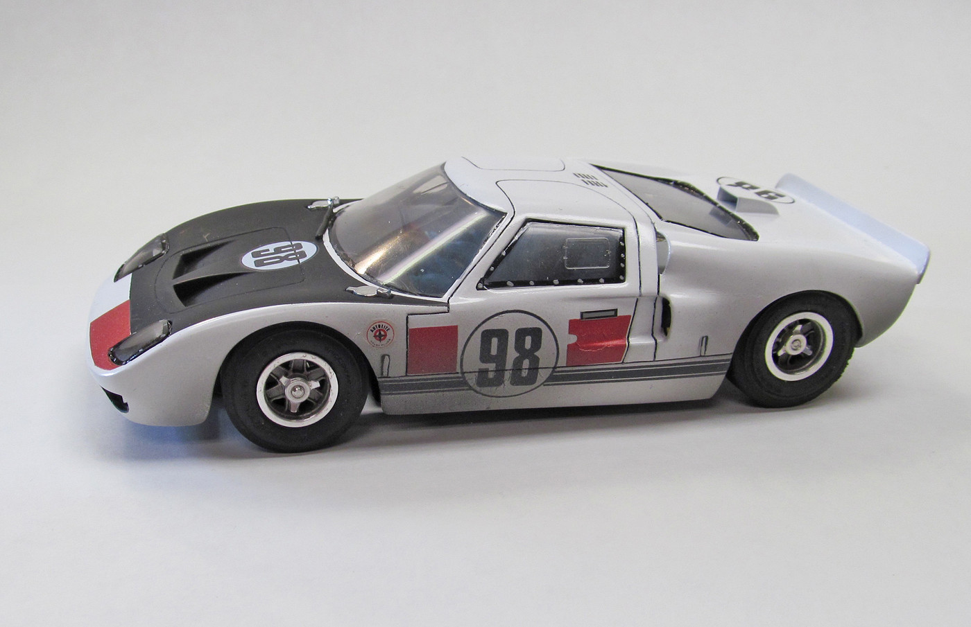 Cox Team Modified 1/24 GT40 - Production 1/24 Vintage Cars - Slotblog
