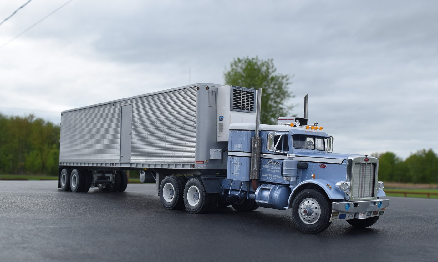 Peterbilt 359 and Fruehauf reefer trailer - Model Trucks: Big Rigs and ...