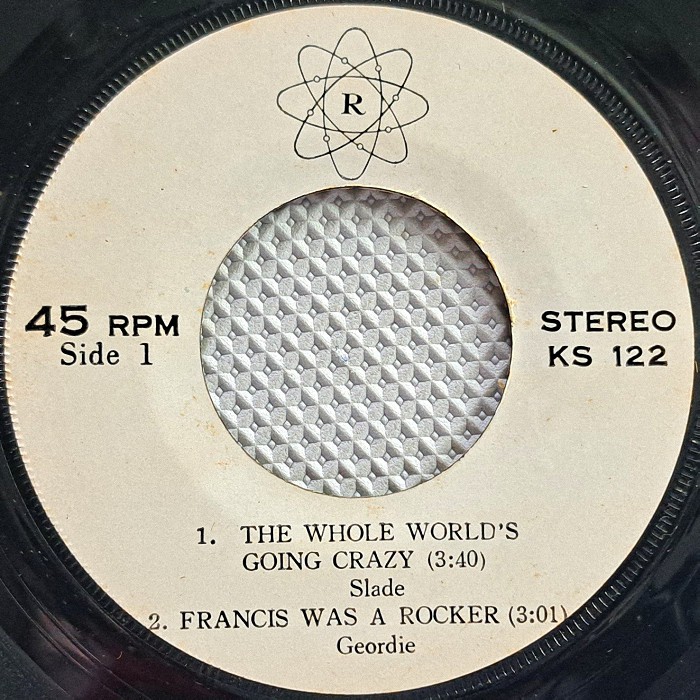 Slade The Whole World's Going Crazy Thailand side 1