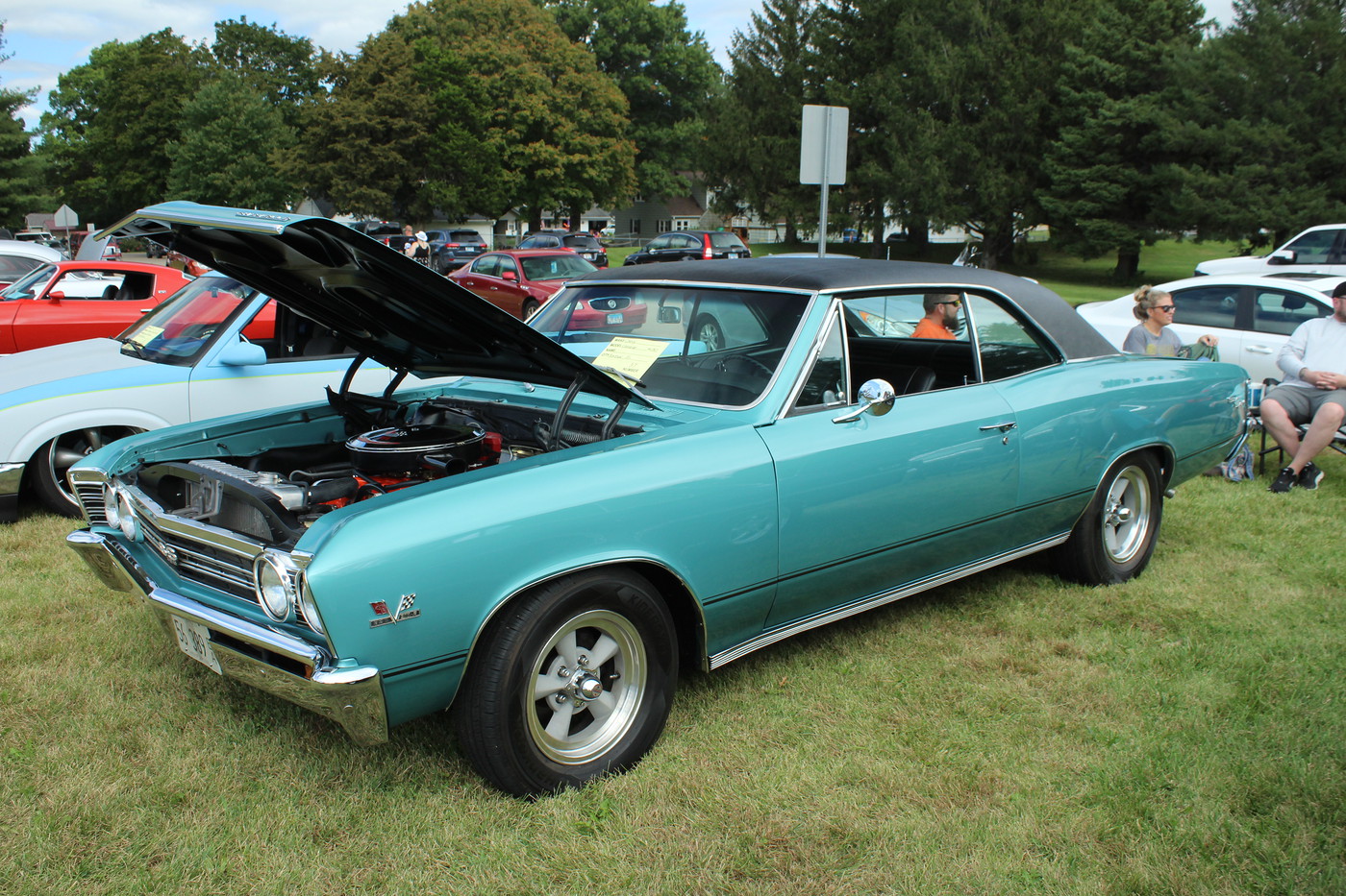 Fresh small town car show photos.... Images from the Fall Festival Car