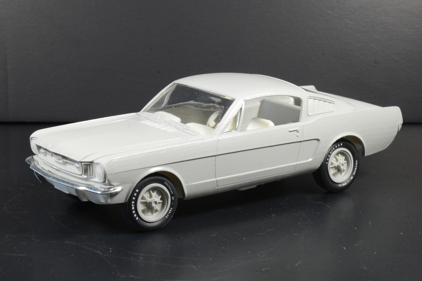 Amt store 66 mustang