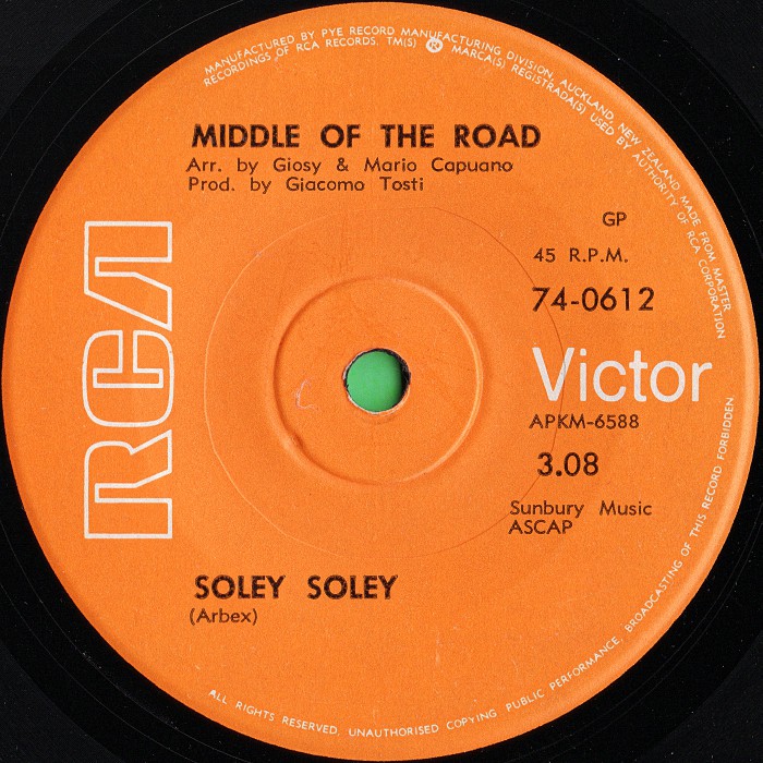 Middle of the Road Soley Soley New Zealand side 1