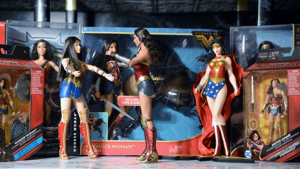 Diorama - Wonder Woman, Donna Troy and friends New photos on 4/9/2018 2v2u7cSUgxAChVk