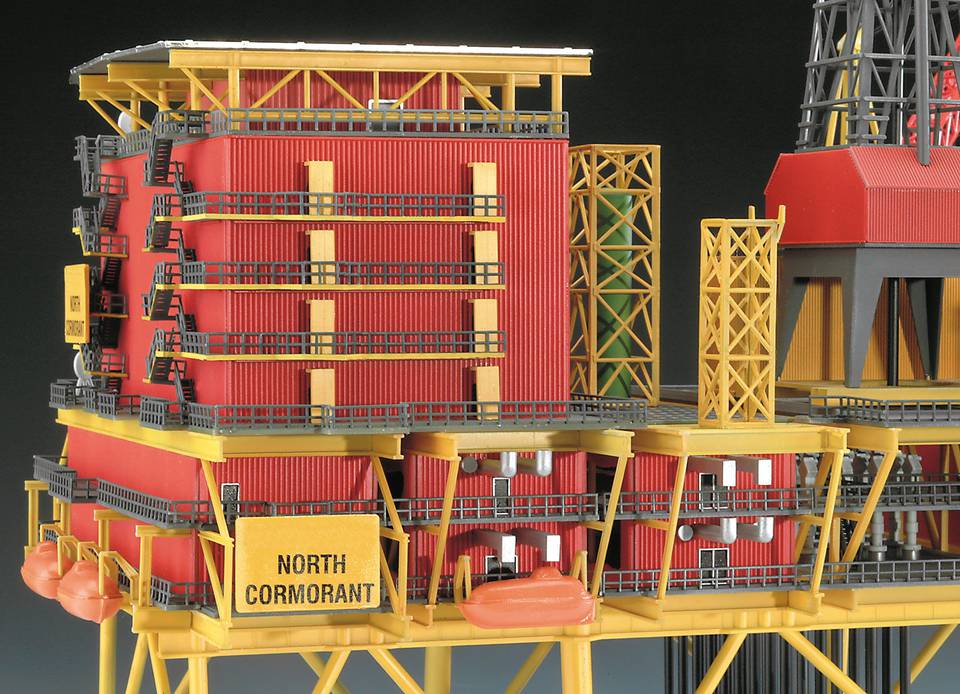 Revell 1/200th North Cormorant & Paint Kit 08803 C24 Shore Oil Rig for sale online 